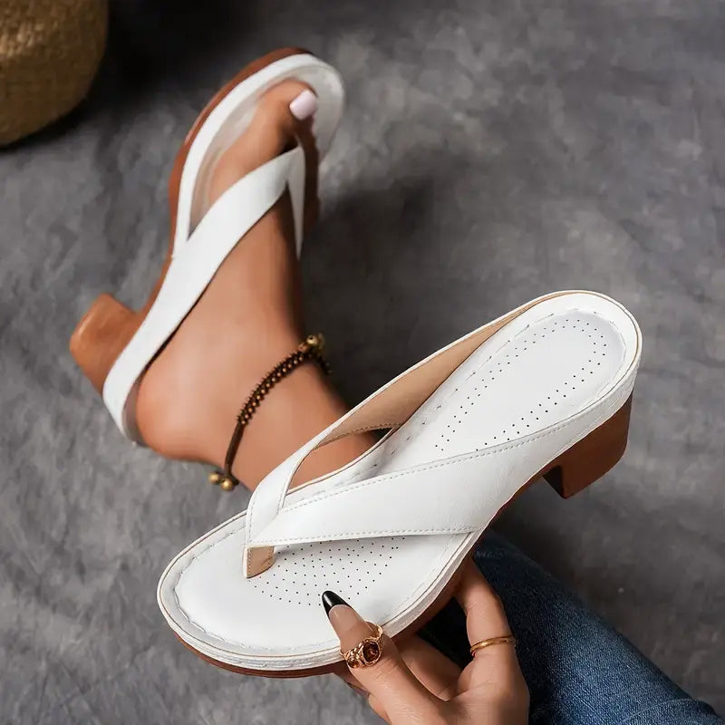 Giulia Bellini Block Heel Thong Sandals