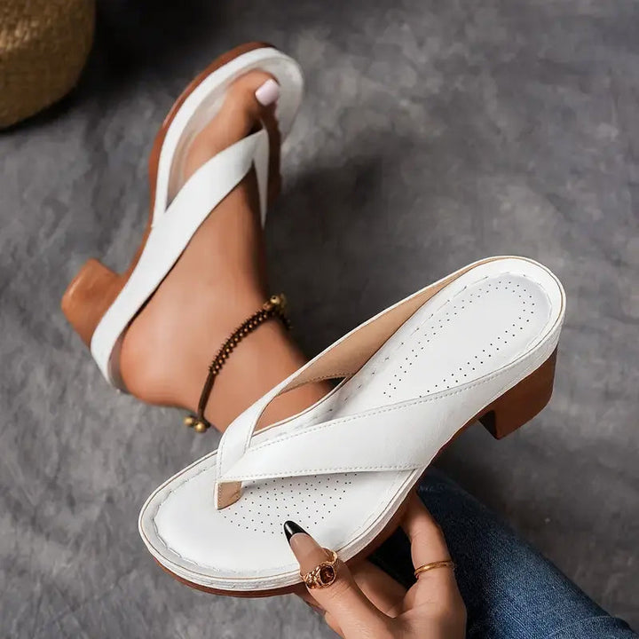 Giulia Bellini Block Heel Thong Sandals