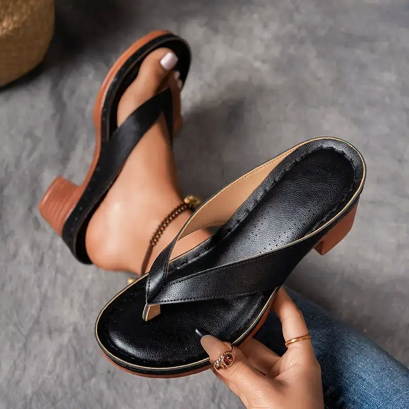 Giulia Bellini Block Heel Thong Sandals