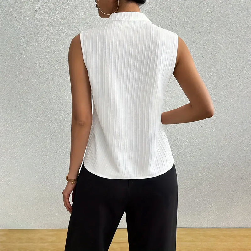 Giulia Bellini Sleeveless Striped V-Neck Blouse