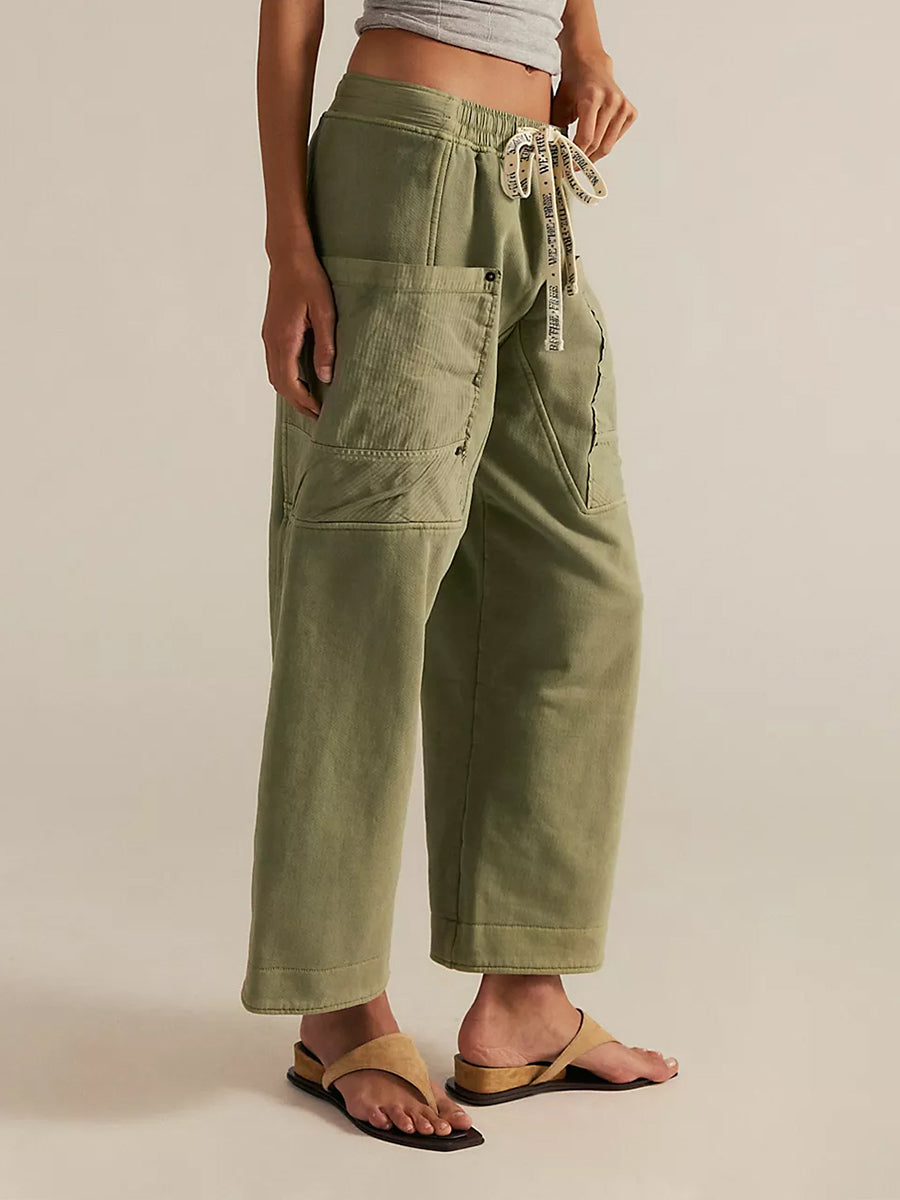 Aubrey - Women's Relaxed Cargo Pants with Rivet-Detail Pockets