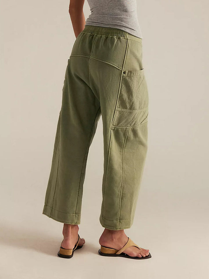 Aubrey - Women's Relaxed Cargo Pants with Rivet-Detail Pockets
